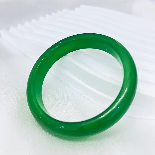 Wang Jewelry jadeite bangle dark green