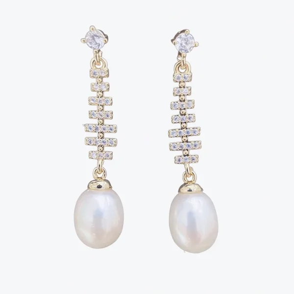 Wang Jewelry tear drop earrings in 14k gold 3.5cm