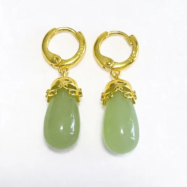 Wang Jewelry nephrite jade earrings jade green 3.5cm